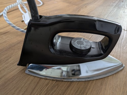 Rowenta vintage bakelite - vintage,