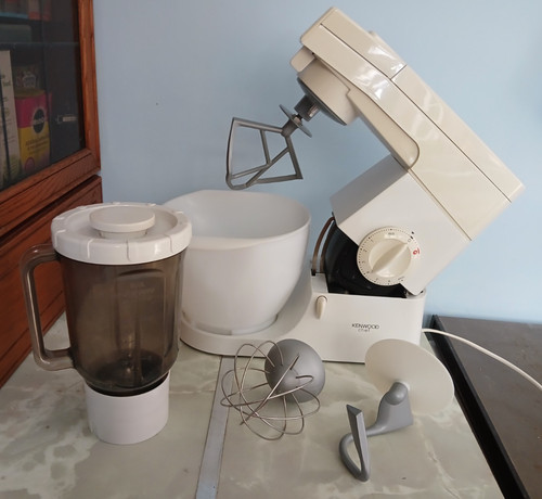 Kenwood chef km300 stand mixer - kenwood,