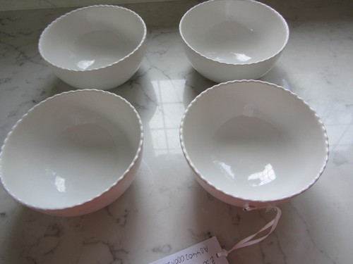 The white company mini - the,