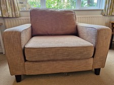 Armchair / Love Seat /