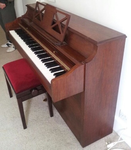 Knight consolette upright - knight,