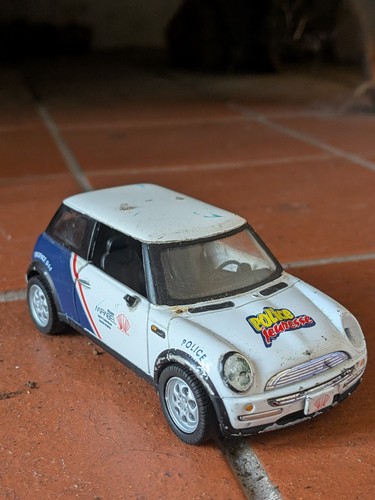 Corgi bmw mini - mini, police