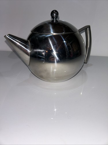 Polished tea pot - ,