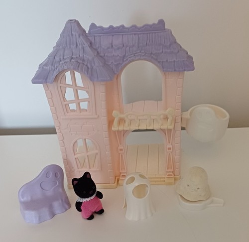 Sylvanian families spooky - families,