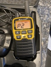 2 Way Radios in vgc ideal present or fun use walkie talkies xt70 