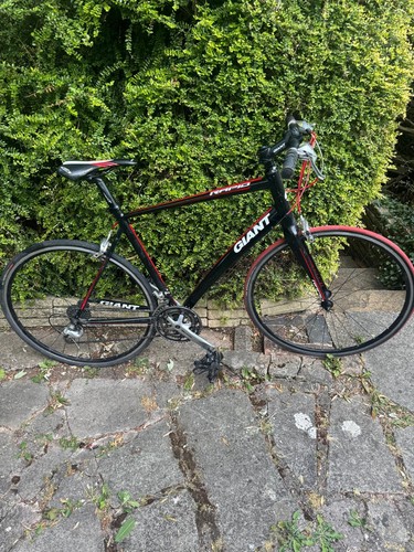 Giant road bike - road,