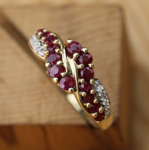 9ct solid yellow gold - yellow,