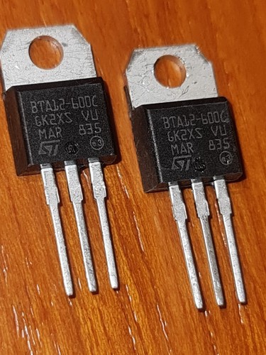 Bta12 600c triac - (2pcs), bta12-600c