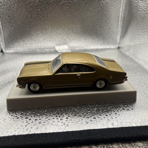 Trax monaro holden - 1:43,