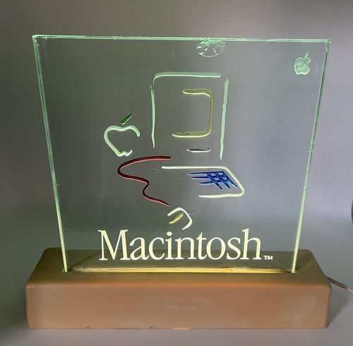 Original apple macintosh - 80's,