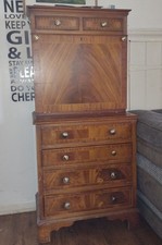 Chest Of Draws With Draws On