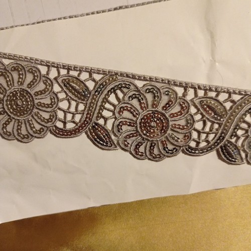 Sequin embroidery gery - m,