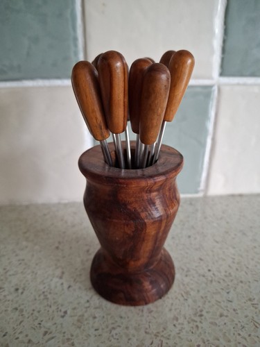 Vintage olive wood - olive, cocktail