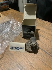 Vintage GREEBO Cat Figure DW45