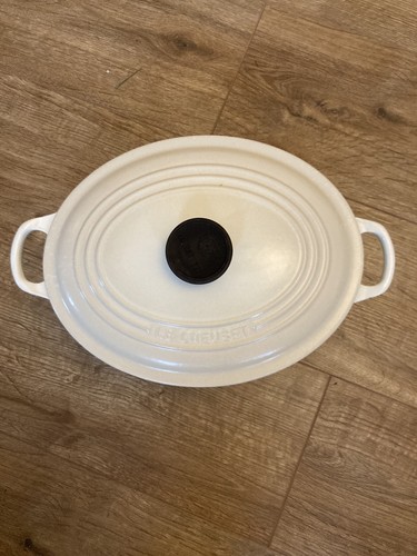 Creuset cream oval - or,