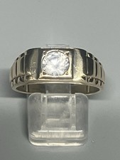 9ct GOLD GENTS CZ RING