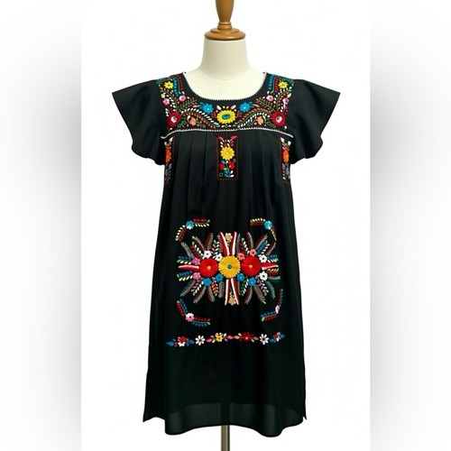 Colorful embroidered - 🪭🪭colorful,