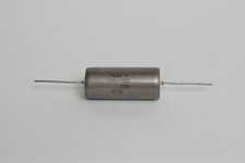 0.68 uF 200 V PAPER IN OIL