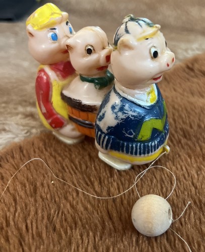 Ramp walker little pigs hong - 3, pigs-hong