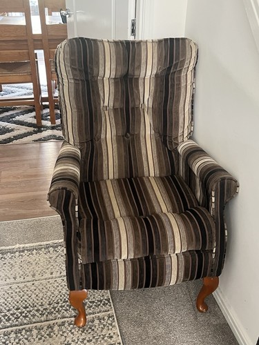 Vintage striped wingback - striped,