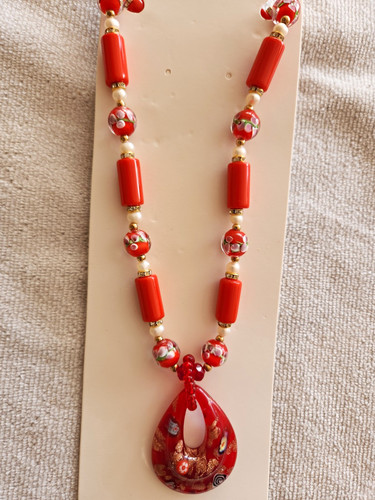 Red glass beaded necklace - red,
