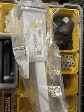 Canalis Live End Feed End Unit