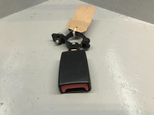 Discovery seat belt - 3,