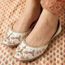 Womens Handmade Jutti