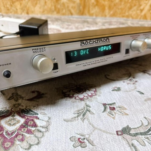 Rocktron xpression rack - rack, mount