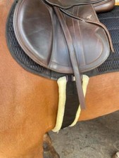 Preto Synthetic Saddle Jumping