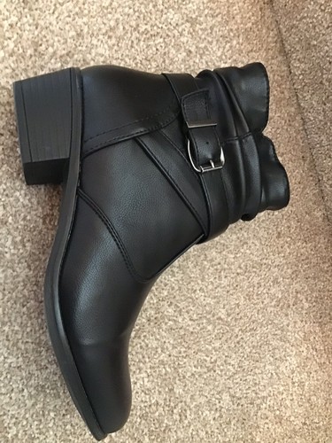 Pavers black buckle - black, design
