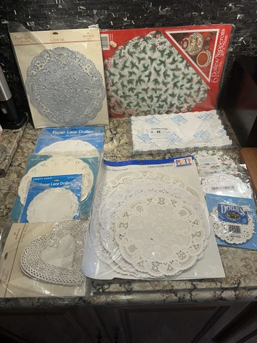 Paper doilies lot mixed - paper,