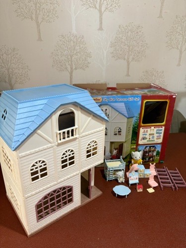 Sylvanian families sky - families, blue