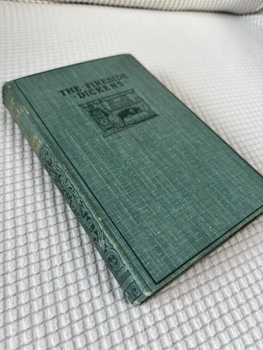 Oliver twist charles dickens - oliver,