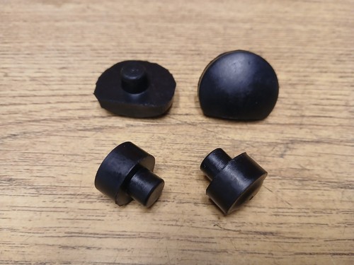 Triumph seat rubbers t100 tr6 - triumph,