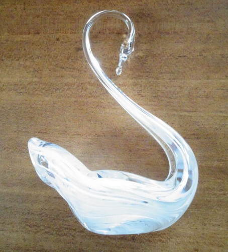 Uredale glass swan - glass,