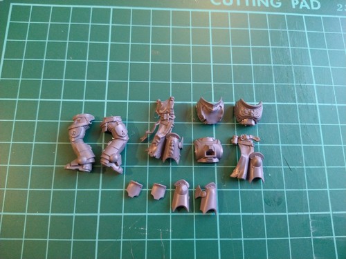 Black templars crusaders legs - crusaders,