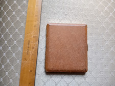 VINTAGE  TAN LEATHERETE & GOLD TONE METAL CIGARETTE CASE. CHARITY SALE