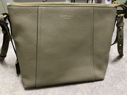 Green radley shoulder/