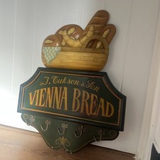 Vintage Wooden 3D Bakery Vienna Bread Sign Plaque Cafe Shop/ Home Kitchen Decor