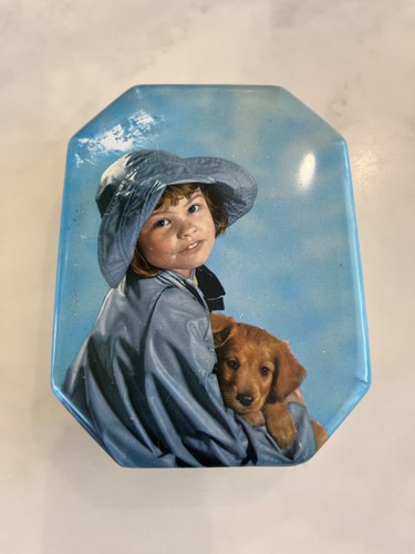 Vintage tin girl - girl, in