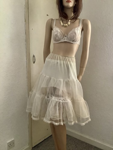 Stunning vtg 1950s ivory - 1950s, nylon