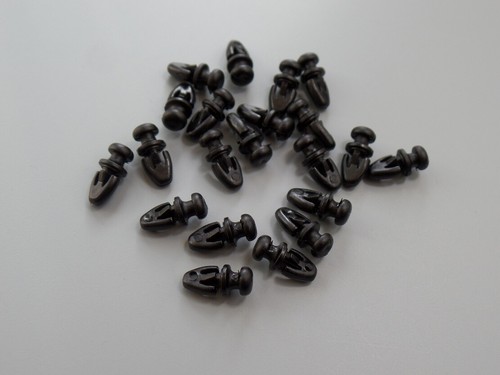 Door panel seal clips for - x,