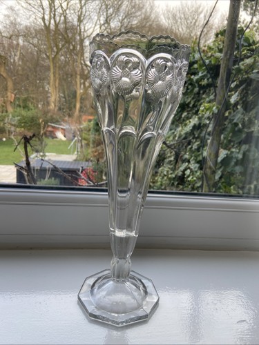 Vintage pressed glass vase - pressed,
