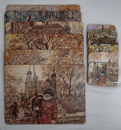 Clover leaf table mats - table, &
