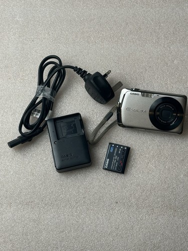 Silver casio exilim z330 - silver,