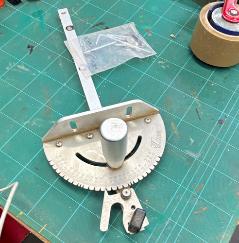 Precision mitre saw fence - ,