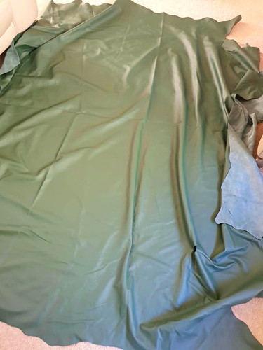 Crest leather full - crest, hide