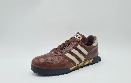 Excellent 2002 adidas - *excellent*,
