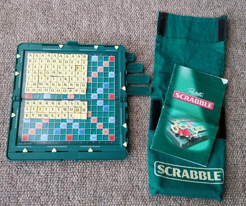 Travel scrabble magnetic board - scrabble,